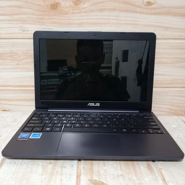 Asus E203/e202, RAM2/4GB, 500gb/120gb SSD - Second - Image 3