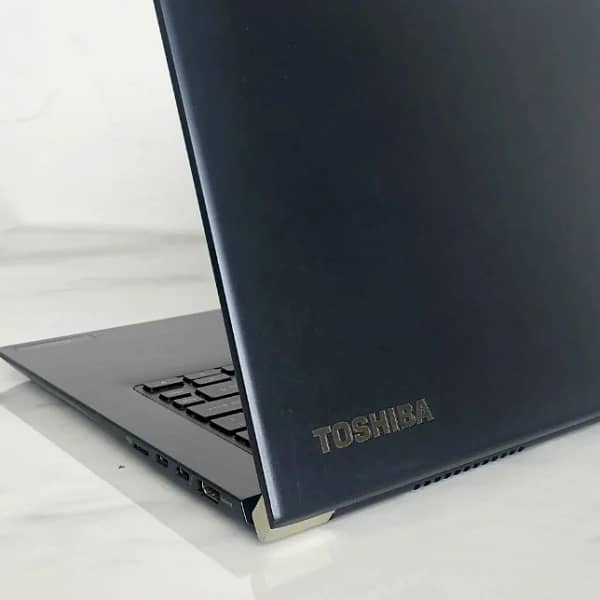 Laptop Toshiba Tecra X40 Core i5 7300U 8GB RAM 256GB SSD - Image 2