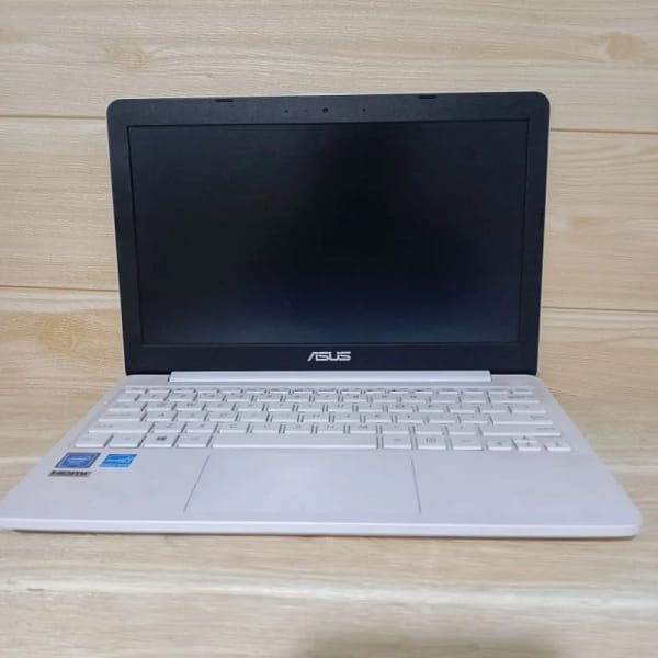 Asus E203/e202, RAM2/4GB, 500gb/120gb SSD - Second - Image 2